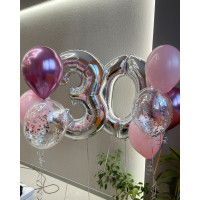 Композиция воздушных шаров с двумя цифрами